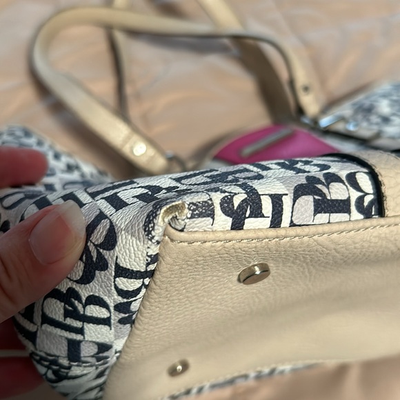 Dana Buchanan purse - Picture 5 of 5